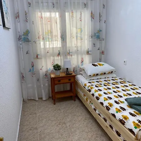 Appartement Ilona With Sea View, Swimming Pool And Garage Torrevieja