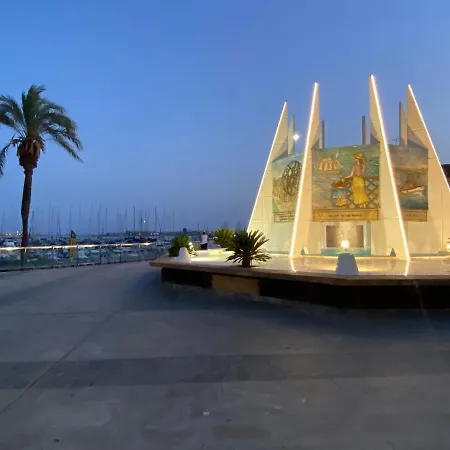 Ilona With Sea View, Swimming Pool And Garage Apartamento Torrevieja