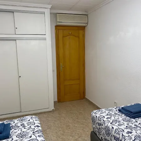 Ilona With Sea View, Swimming Pool And Garage Apartamento Torrevieja