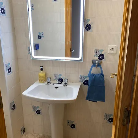 Ilona With Sea View, Swimming Pool And Garage Apartamento