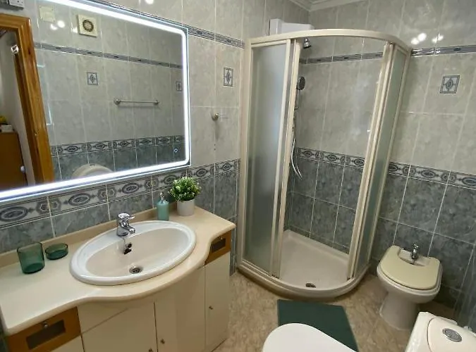 Ilona With Sea View, Swimming Pool And Garage Apartamento Torrevieja