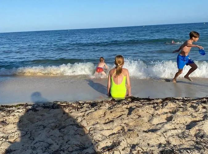 Ilona With Sea View, Swimming Pool And Garage Torrevieja