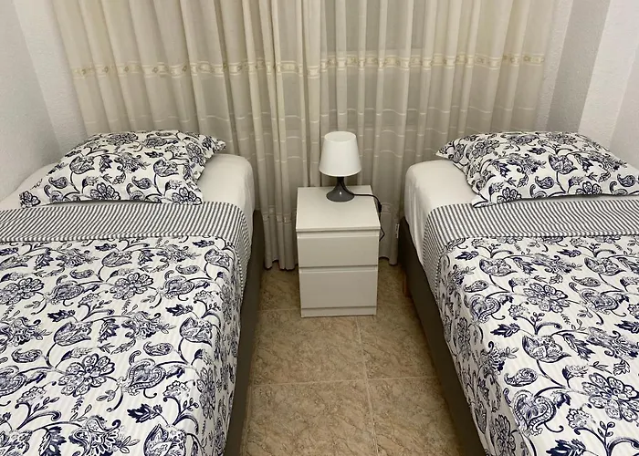 Ilona With Sea View, Swimming Pool And Garage Apartamento Torrevieja