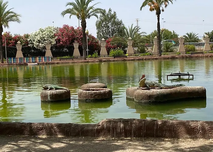 Ilona With Sea View, Swimming Pool And Garage Apartamento