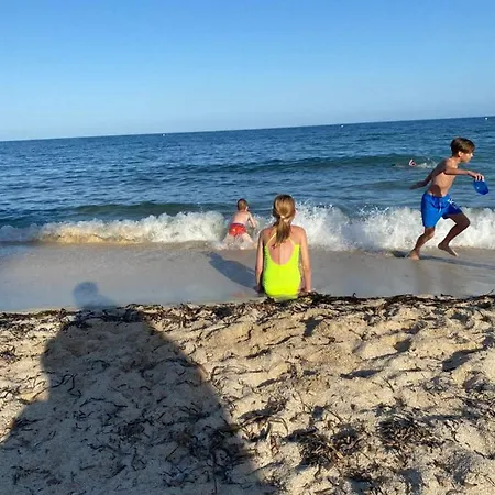 Ilona With Sea View, Swimming Pool And Garage Torrevieja