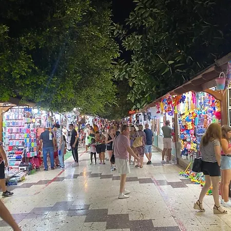 Daire Ilona With Sea View, Swimming Pool And Garage *